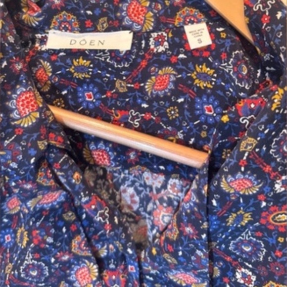 DOEN JOSSELINE TOP IN MIDNIGHT RIVIERA MEDALLION, brand new, without tags. - Picture 8 of 12